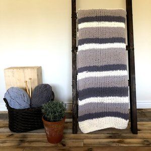Grey/Cream Stripe Full Knit Blanket No1
